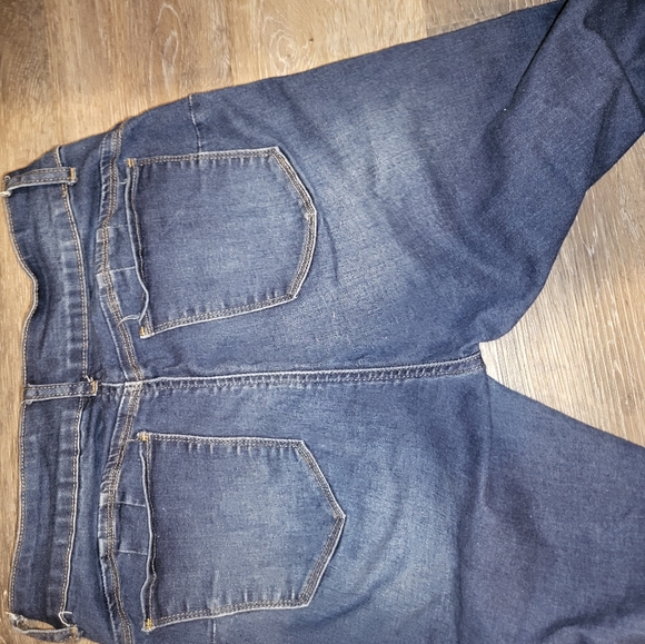 Fashion nova women's size 11 jeans - Picture 4 of 4